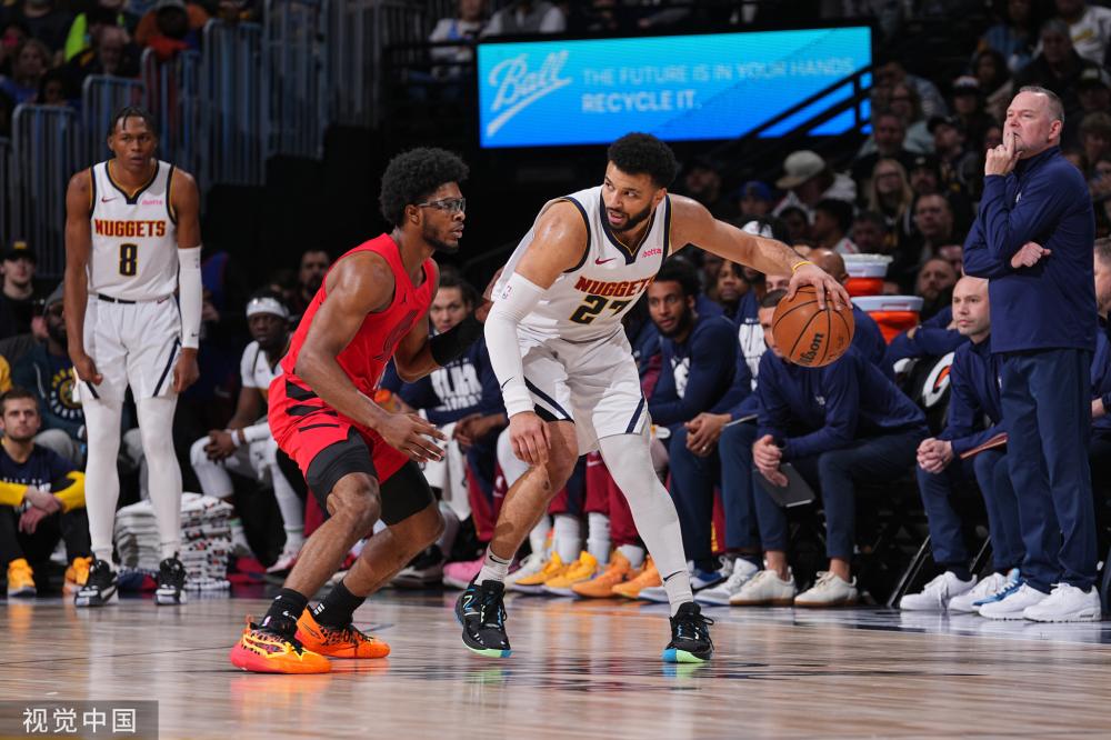 使得他被视 使得他被视