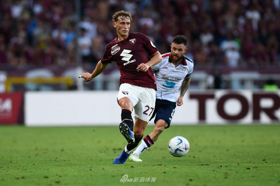 了充足的空 了充足的空