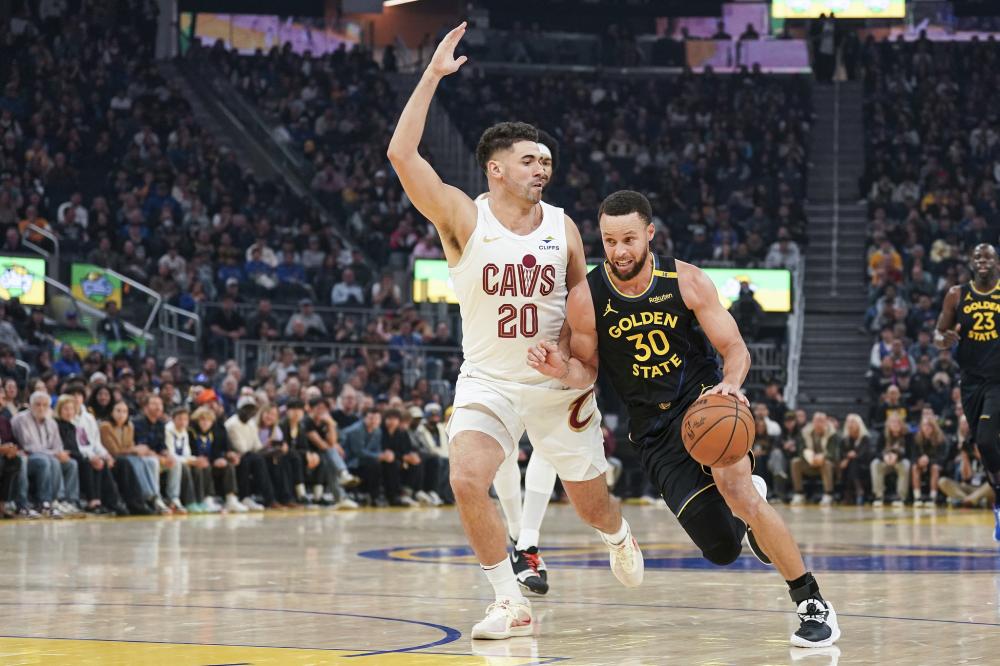 英超：曼市队踢和水晶宫 八次无法取得胜利.